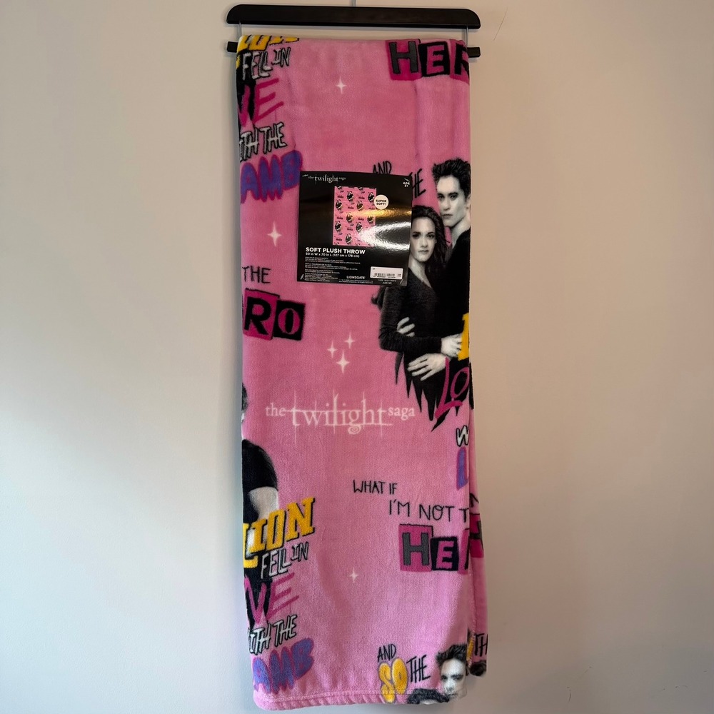 New Twilight Pink Black 50x70 Throw Blanket Bella Edward Cullen Y2K Cute